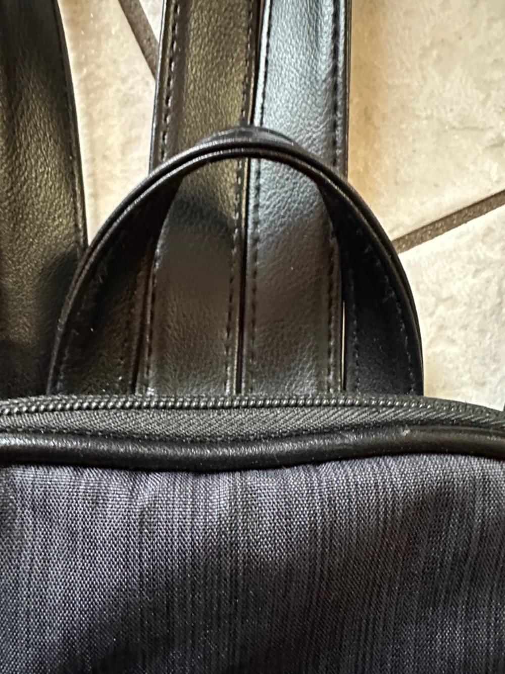 ROOTS Y2K Minimalist Black Compact Canvas Backpack - Picture 5 of 12